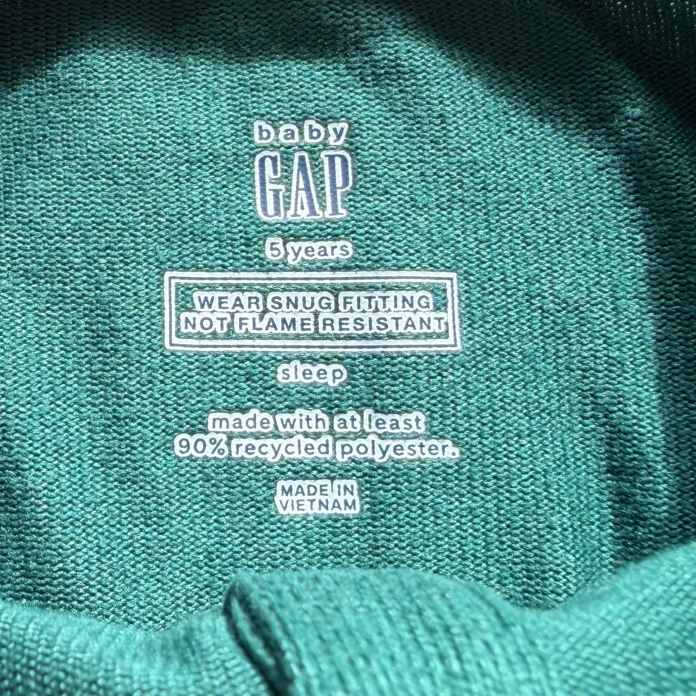 4 GAP Kids Super Soft Pajamas - Picture 5 of 13
